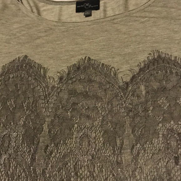 Grey top with lace overlay - Picture 2 of 2